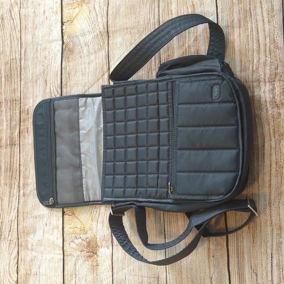 Lug Medium Crossbody Bag Purse With Adjustable Strap - Picture 3 of 4